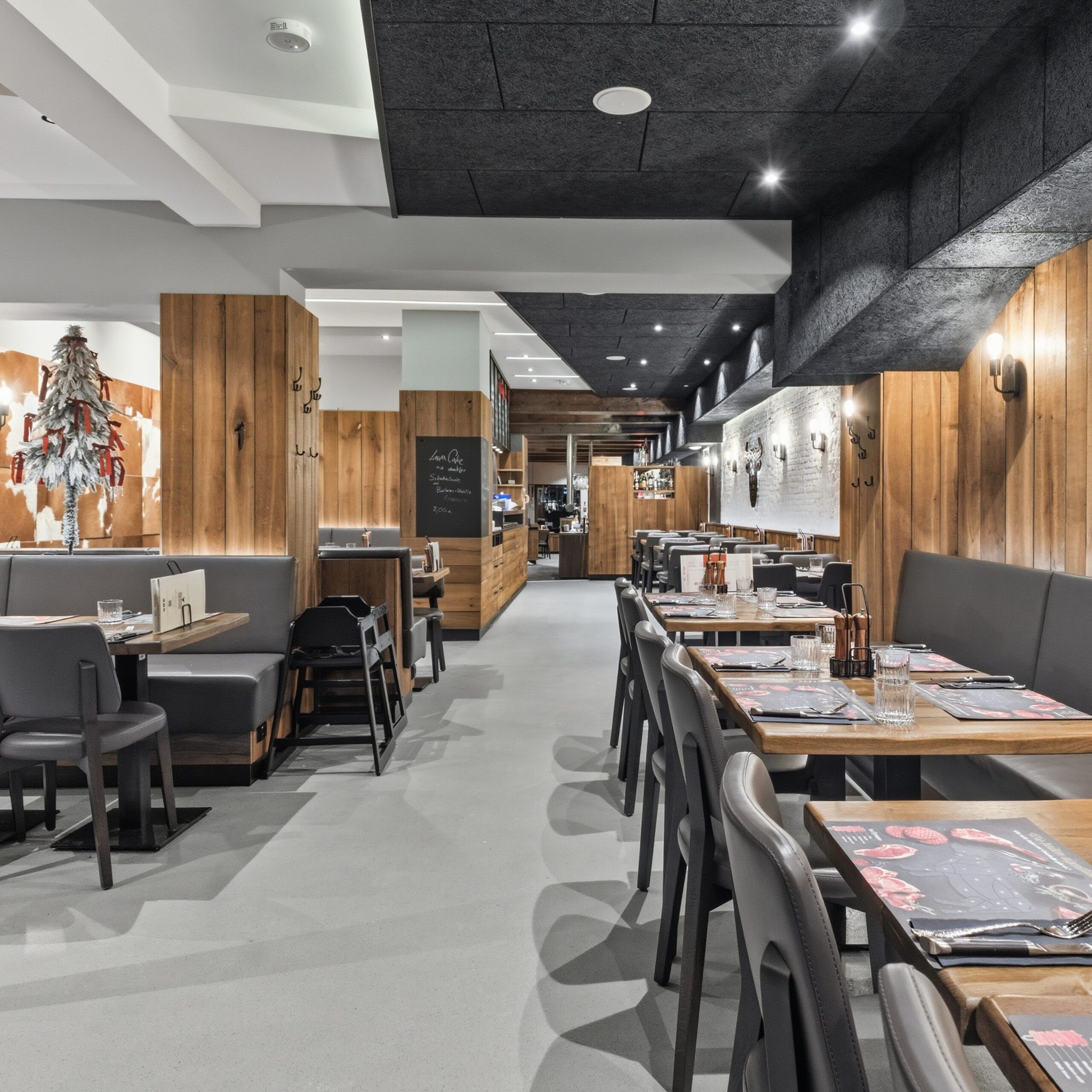 Sicht durch das Rancho Grande aus dem hinteren Bereich nach vorne