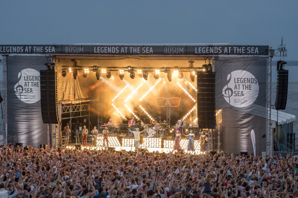 Die Fantastischen Vier auf der Bühne am Watt in Büsum 2025