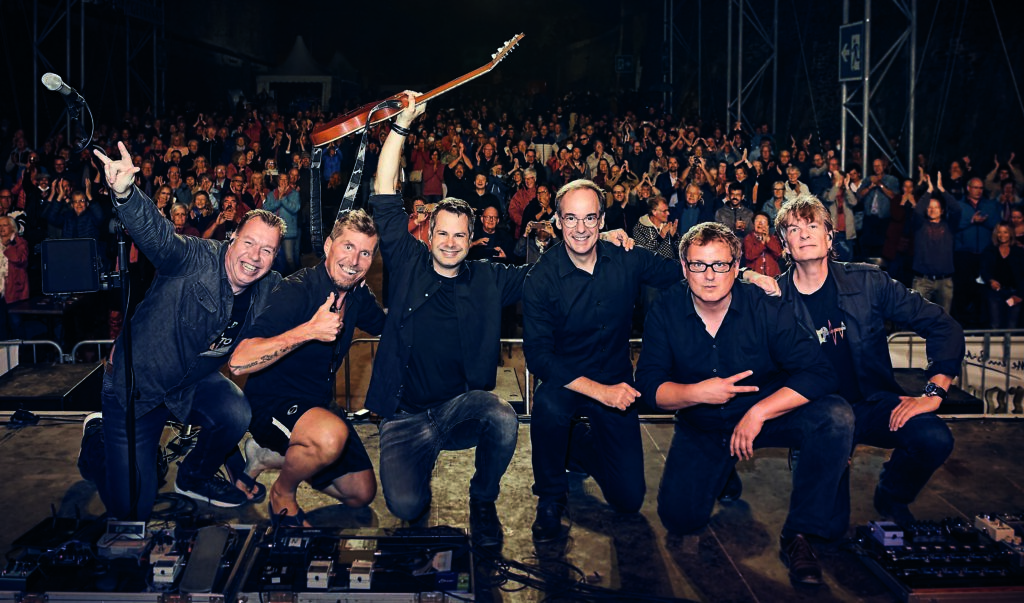A Tribute to Dire Straits im Stadttheather